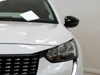 Käytetty Peugeot 208 Active 75 HP (55 kW) 2023 Valkoinen Viistoperä