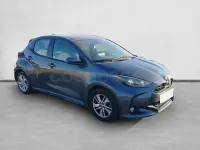 Usado Toyota Yaris 125 CV (91 kW) 2021 Gris / plata Utilitario