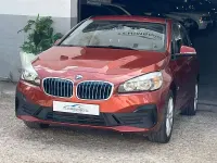 Usado BMW 225 Active Tourer iPerformance 224 CV (164 kW) 2019 Naranja Monovolumen
