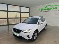 Usado Seat Arona Style Plus 110 CV (80 kW) 2022 Blanco SUV