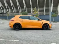 Usado Renault Mégane IV Trophy 300 CV (220 kW) 2021 Naranja Utilitario