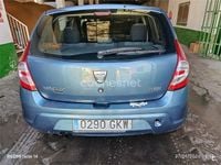 Usado Dacia Sandero Base 75 CV (55 kW) 2009 Azul Berlina