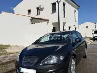 Usado Seat Leon Reference 105 CV (77 kW) 2011 Negro Utilitario