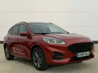 Usado Ford Kuga ST-Line 120 CV (88 kW) 2023 Rojo SUV