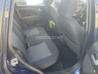 Usado Ford Fiesta 90 CV (66 kW) 2005 Azul Utilitario