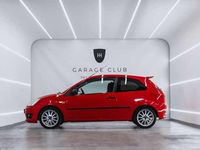 Usado Ford Fiesta Sport 101 CV (74 kW) 2005 Utilitario