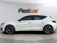 Usado Seat Leon Style 130 CV (95 kW) 2022 Blanco Berlina