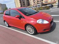 Usado Fiat Grande Punto Sport 90 CV (66 kW) 2009 Rojo Utilitario