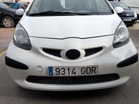 Usado Toyota Aygo 54 CV (39 kW) 2008 Blanco Utilitario