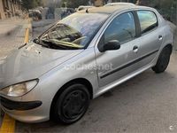 Usado Peugeot 206 75 CV (55 kW) 2002 Gris / plata Berlina