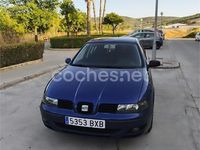 Usado Seat Leon 90 CV (66 kW) 2002 Azul Berlina