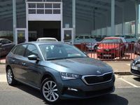 Usado Skoda Scala Ambition 110 CV (80 kW) 2021 Gris Utilitario