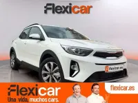 Usado Kia Stonic 101 CV (74 kW) 2024 Blanco SUV