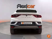 Usado Renault Arkana Zen 140 CV (102 kW) 2022 Blanco SUV