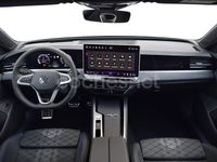 Usado VW Passat R-line 150 CV (110 kW) 2025 Verde Familiar