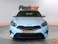 Usado Kia Ceed 136 CV (100 kW) 2023 Blanco Utilitario