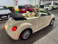 Usado VW New Beetle 115 CV (84 kW) 2008 Beige Utilitario