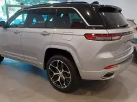 Nuevo Jeep Grand Cherokee Summit 381 CV (280 kW) 2026 Gris SUV