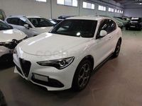 Usado Alfa Romeo Stelvio Sprint 160 CV (117 kW) 2022 Blanco SUV