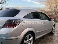 Usado Opel Astra GTC Sport 120 CV (88 kW) 2005 Gris / plata Berlina