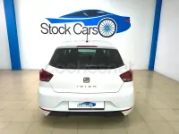 Usado Seat Ibiza Style 75 CV (55 kW) 2017 Blanco Berlina