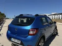 Usado Dacia Sandero Stepway 90 CV (66 kW) 2013 Azul Utilitario