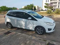 Usado Ford C-MAX 125 CV (91 kW) 2014 Blanco Monovolumen