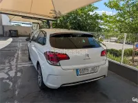 Usado Citroën C4 Feel 99 CV (72 kW) 2015 Blanco Berlina