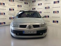 Usado Renault Mégane II Authentique 100 CV (73 kW) 2004 Gris / plata Berlina