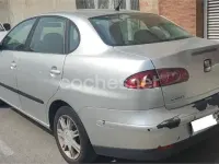 Usado Seat Cordoba 75 CV (55 kW) 2004 Gris / plata Berlina
