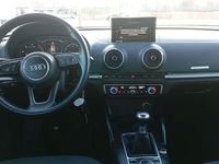 Usado Audi A3 Sportback S-Line 116 CV (85 kW) 2018 Negro Utilitario