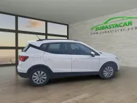 Usado Seat Arona 110 CV (80 kW) 2023 Blanco SUV