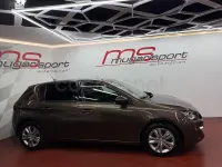 Usado Peugeot 308 Active 115 CV (84 kW) 2013 Marrón Berlina