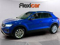 Usado VW T-Roc Life 150 CV (110 kW) 2023 Azul SUV