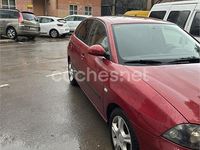 Usado Seat Ibiza Sport 100 CV (73 kW) 2005 Granate Utilitario