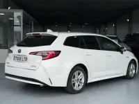 Usado Toyota Corolla Active 122 CV (89 kW) 2021 Blanco Familiar