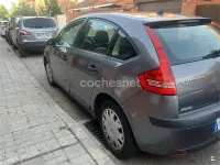 Usado Citroën C4 90 CV (66 kW) 2009 Gris / plata Berlina