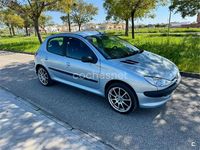 Usado Peugeot 206 70 CV (51 kW) 2004 Azul Berlina