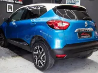 Usado Renault Captur Zen 95 CV (69 kW) 2016 Azul SUV