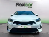 Usado Kia Ceed 136 CV (100 kW) 2023 Blanco Utilitario