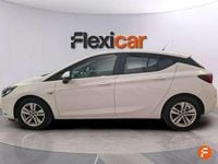 Usado Opel Astra Selective 110 CV (80 kW) 2018 Blanco Familiar