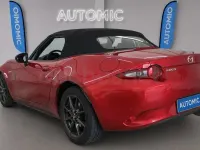 Usado Mazda MX5 Style 131 CV (96 kW) 2015 Rojo Descapotable