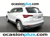 Usado Skoda Karoq Selection 115 CV (84 kW) 2024 Blanco SUV