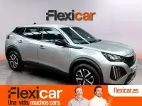Usado Peugeot 2008 Active 101 CV (74 kW) 2023 Gris SUV