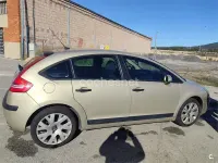 Usado Citroën C4 110 CV (80 kW) 2005 Beige Berlina