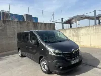Usado Renault Trafic 120 CV (88 kW) 2020 Negro Monovolumen