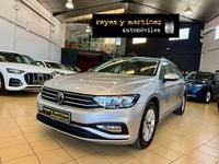 Usado VW Passat Business 122 CV (89 kW) 2021 Gris Familiar