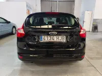 Usado Ford Focus 95 CV (69 kW) 2012 Negro Berlina