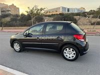 Usado Peugeot 207 Active 92 CV (67 kW) 2011 Negro Berlina