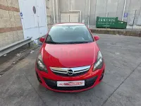 Usado Opel Corsa Selective 85 CV (62 kW) 2015 Rojo Utilitario